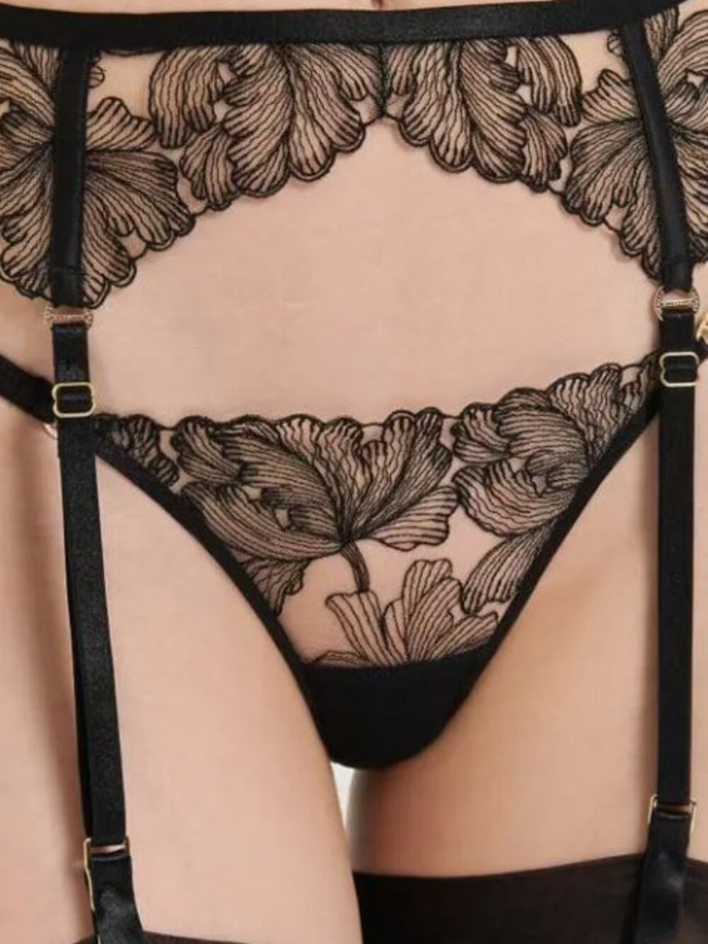 Bluebella Alula Embroidered Mesh Suspender Belt Size XS - Picture 4 of 5